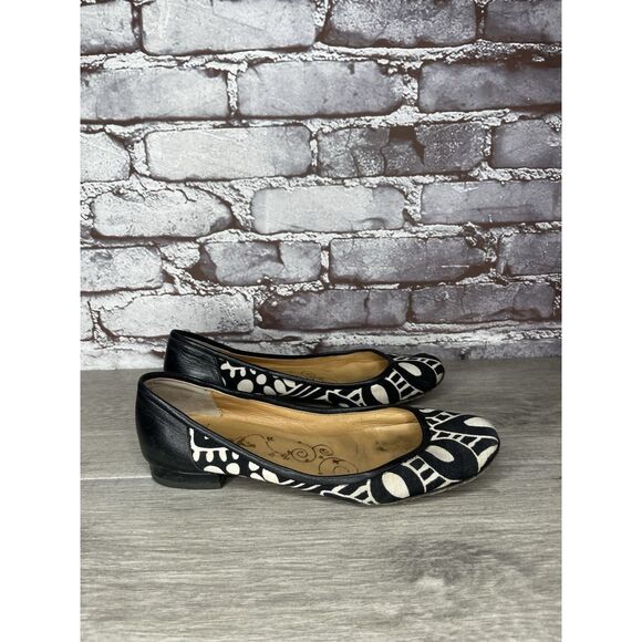 Tibi New York White Black Canvas Leather Ballet Flats Women’s Sz 7B US/37.5EU - Picture 2 of 16